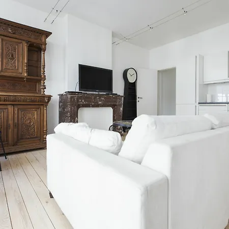 Stephanie Louise Apartment